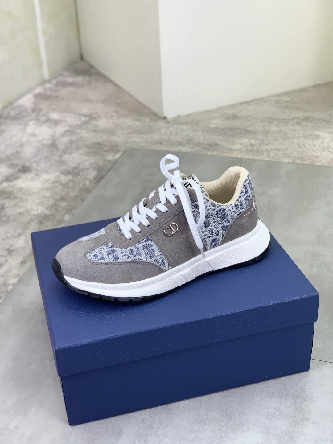 Men's Men's Shoes💰P440💰[New Style]🆘[Dior] 2025 Dior Original Lace-up Low-top Men's Shoes Classic casual shoes 🔥This model is the official classic model, with high quality and made by famous original designers. It is made of high-quality cowhide with original materials➕comfortable and breathable mesh lining➕pigskin insole. The perfect last shape and generous and fashionable design have attracted many consumers and are suitable for drivers to drive🚗. What you want is the best quality in the market. Color: seven colors. Code number: 38--44 (45 46 customized)